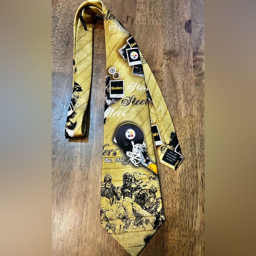 Pittsburgh Steelers Football NEW Throwback Style Silk Necktie NFL